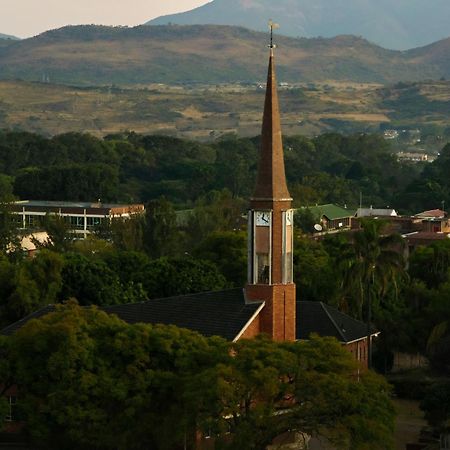 Holiday Inn - Mutare, an IHG Hotel Bagian luar foto