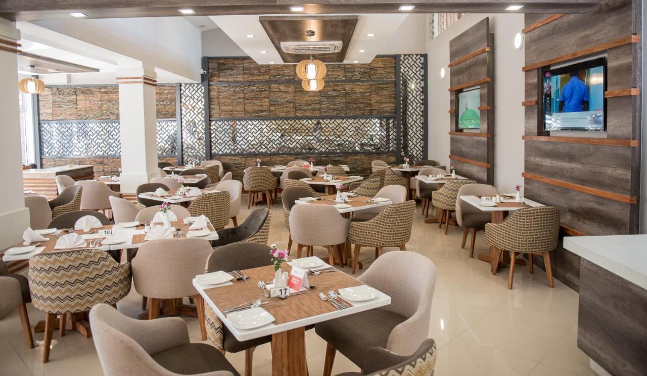Holiday Inn - Mutare, an IHG Hotel Bagian luar foto