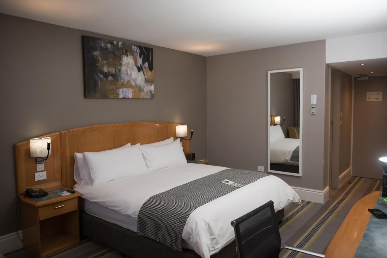 Holiday Inn - Mutare, an IHG Hotel Bagian luar foto