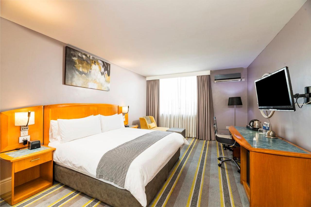 Holiday Inn - Mutare, an IHG Hotel Bagian luar foto
