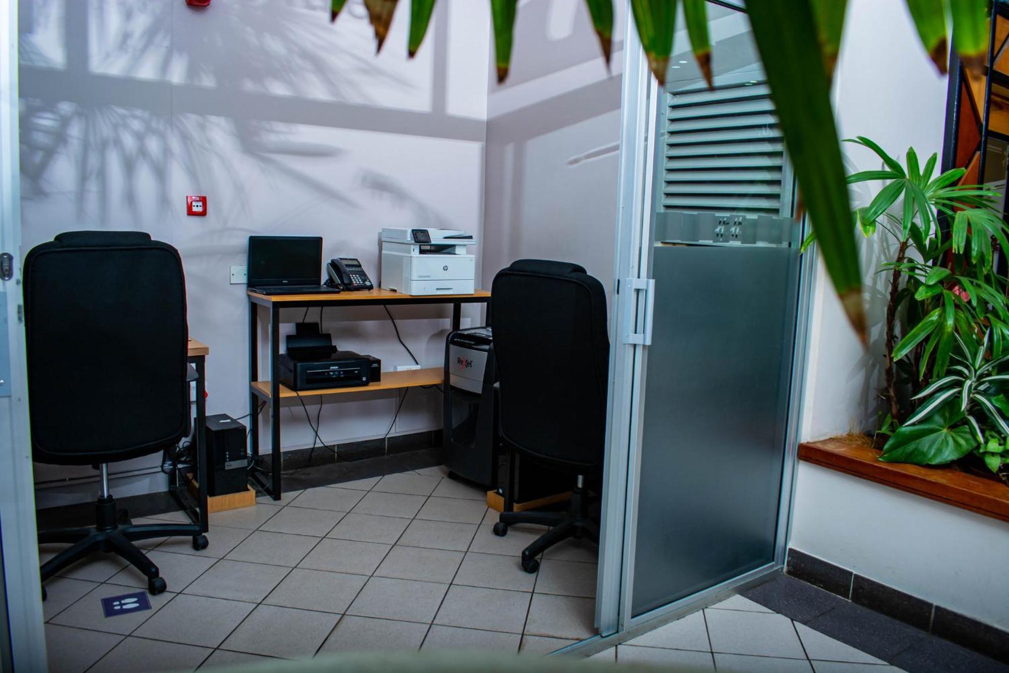 Holiday Inn - Mutare, an IHG Hotel Bagian luar foto